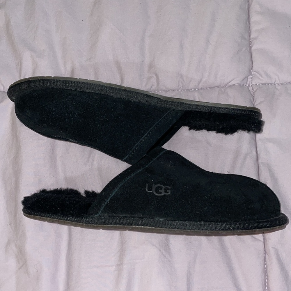 Ugg black slip on slippers - Picture 2 of 5